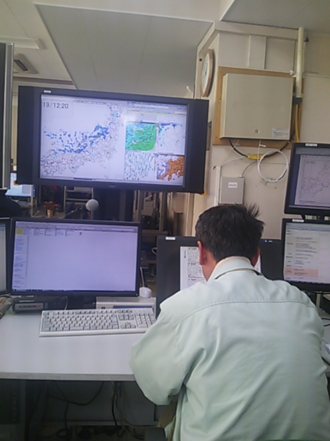 �e�l�`���b�s�[ �c�i����