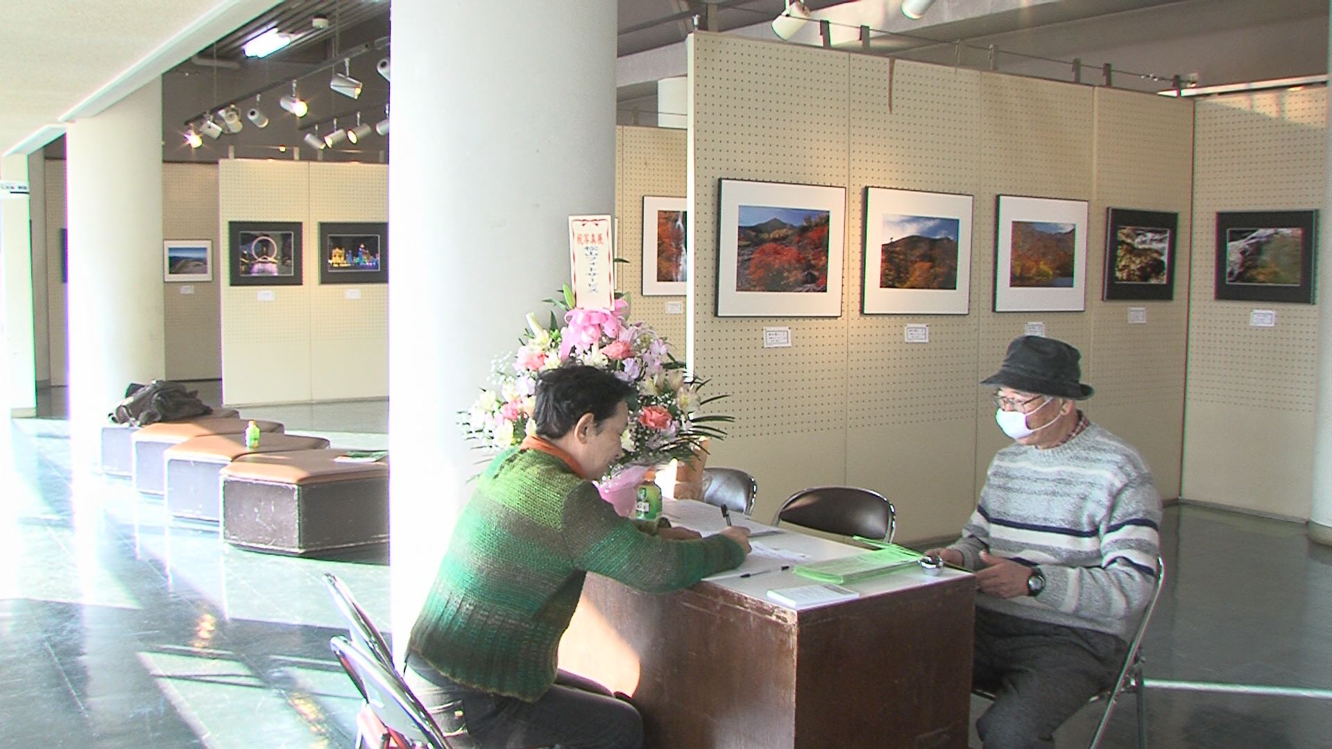 ���������R����