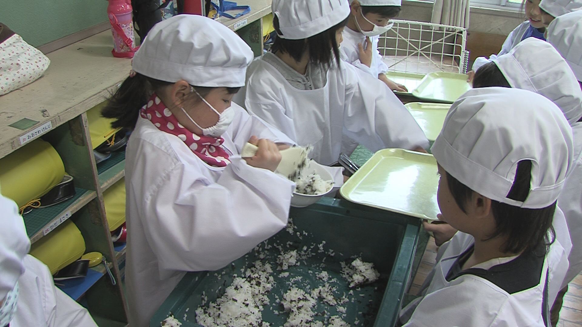 ���������R����