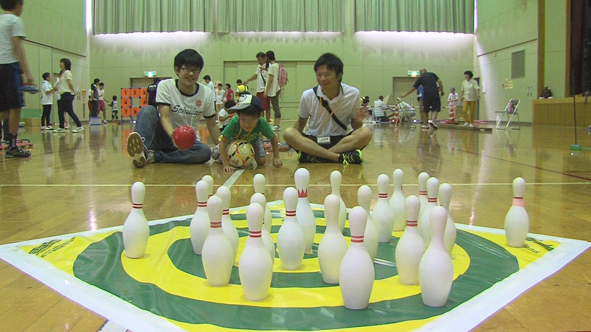 ���������R����