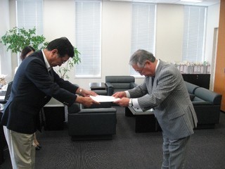 ���������R����