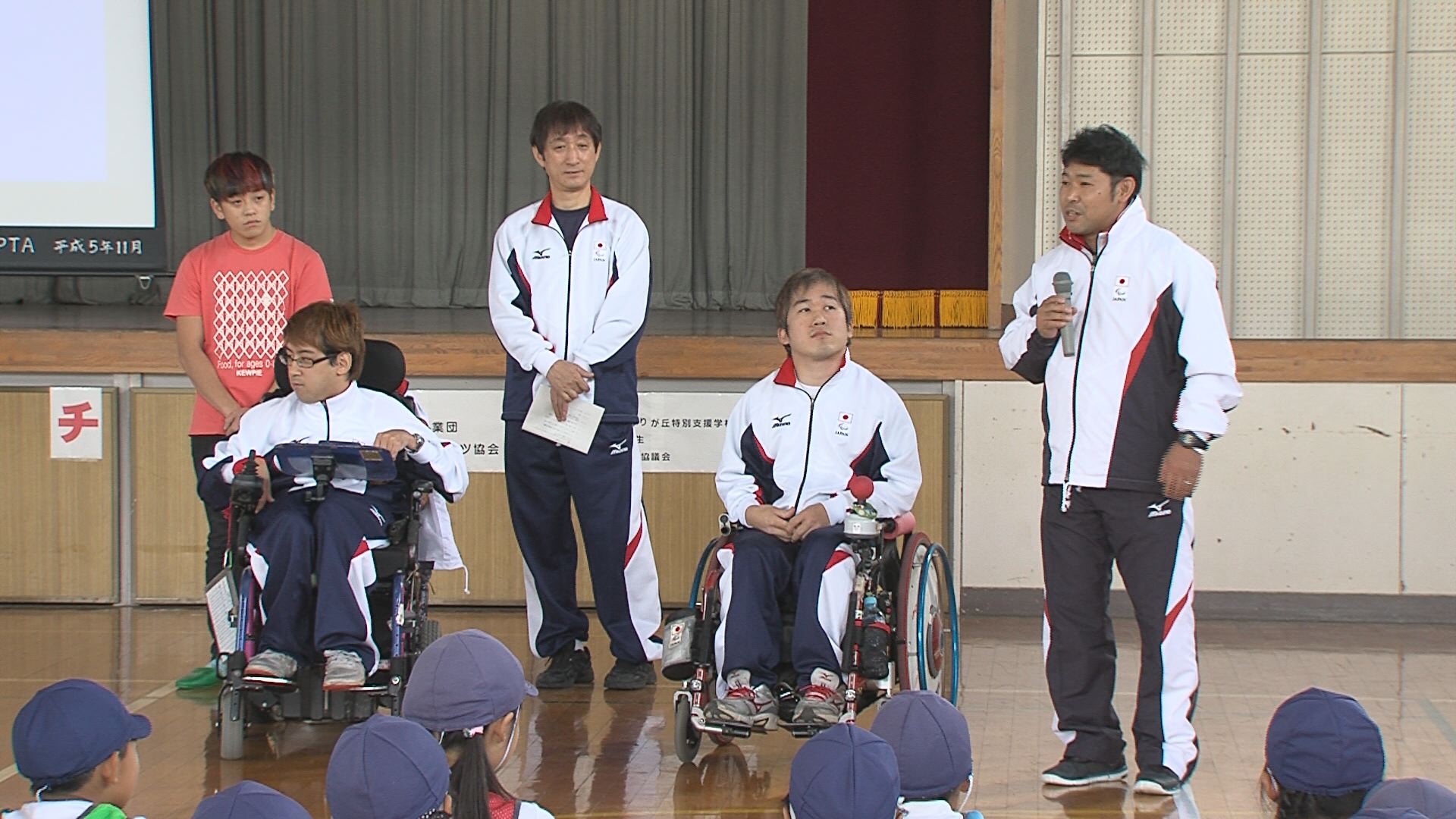 ���������R����