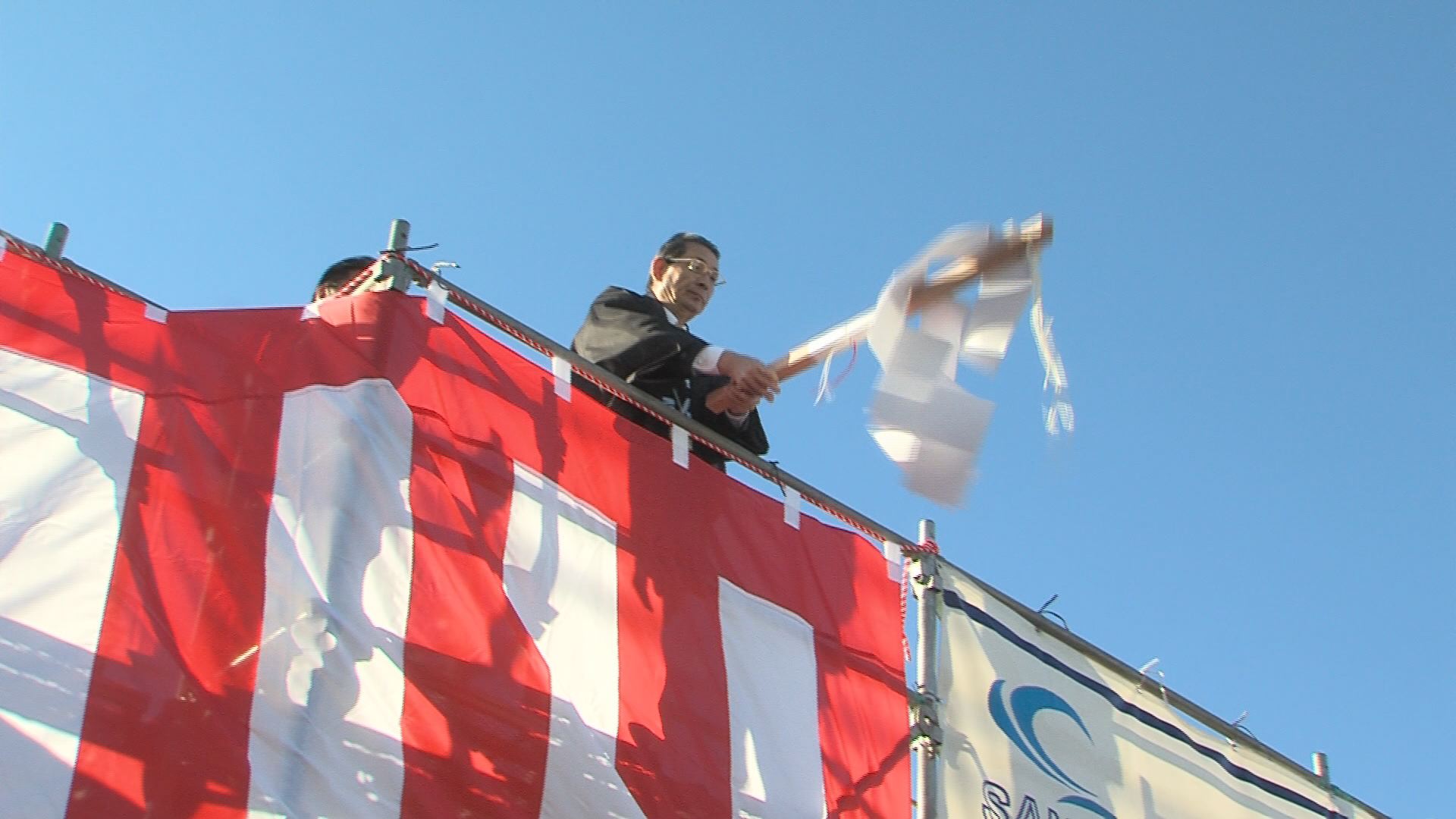 ���������R����