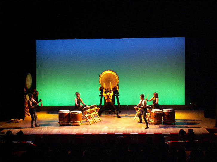 ���B�����q���ہ����灕�A�C�����r�[�Y�t�����[