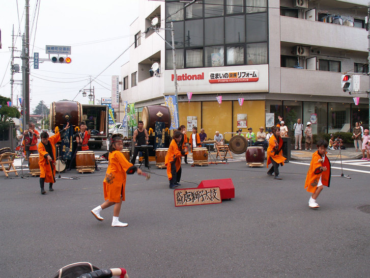 ���B�����q���ہ����灕�A�C�����r�[�Y�t�����[