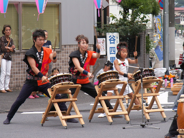 ���B�����q���ہ����灕�A�C�����r�[�Y�t�����[