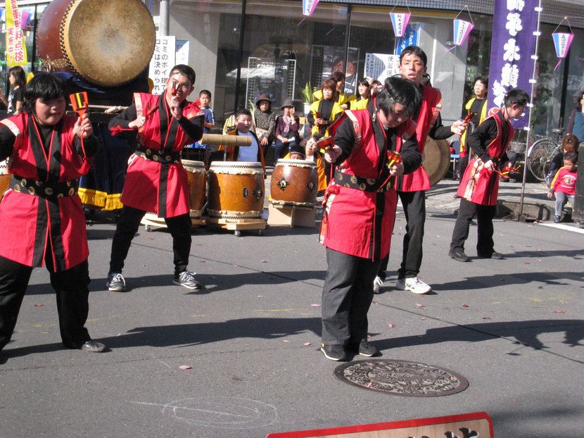 ���B�����q���ہ����灕�A�C�����r�[�Y�t�����[