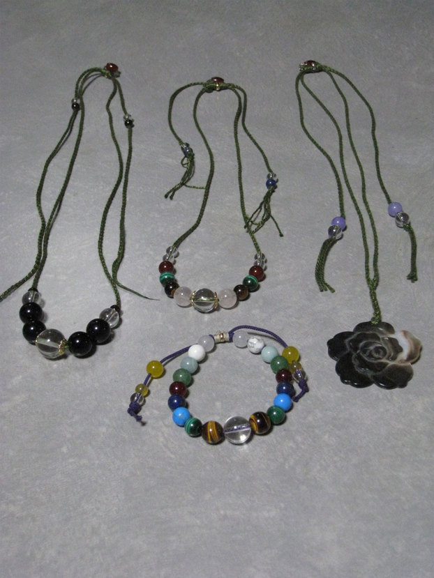 ���B�����q���ہ����灕�A�C�����r�[�Y�t�����[