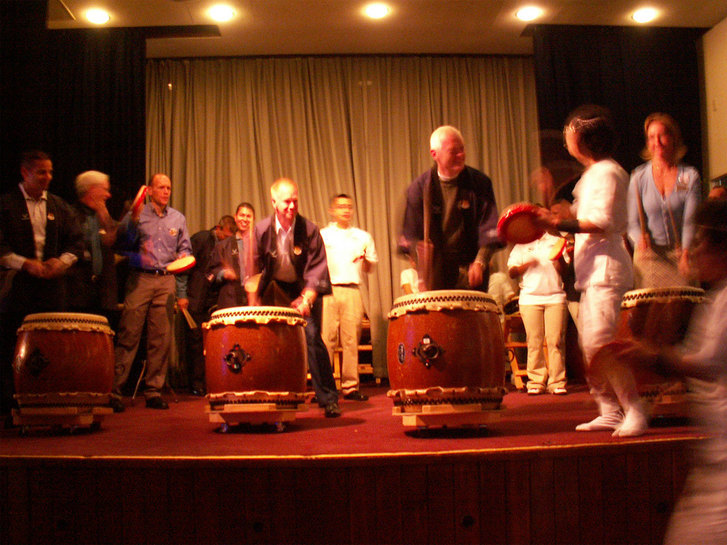 ���B�����q���ہ����灕�A�C�����r�[�Y�t�����[