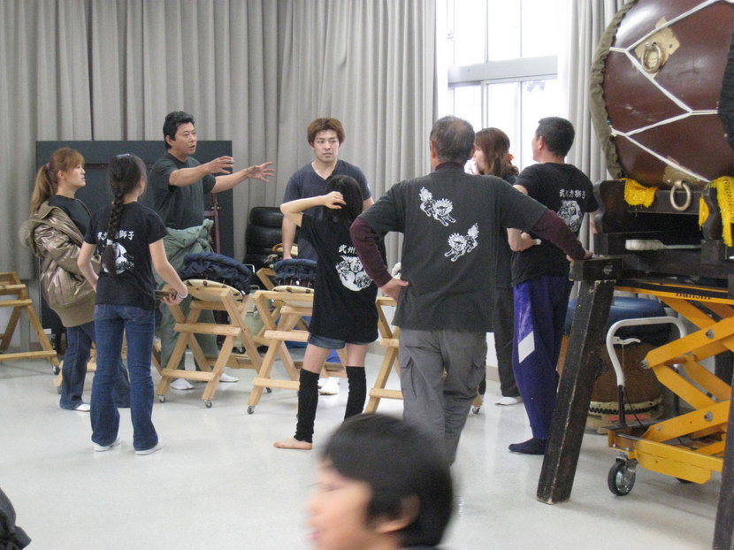 ���B�����q���ہ����灕�A�C�����r�[�Y�t�����[