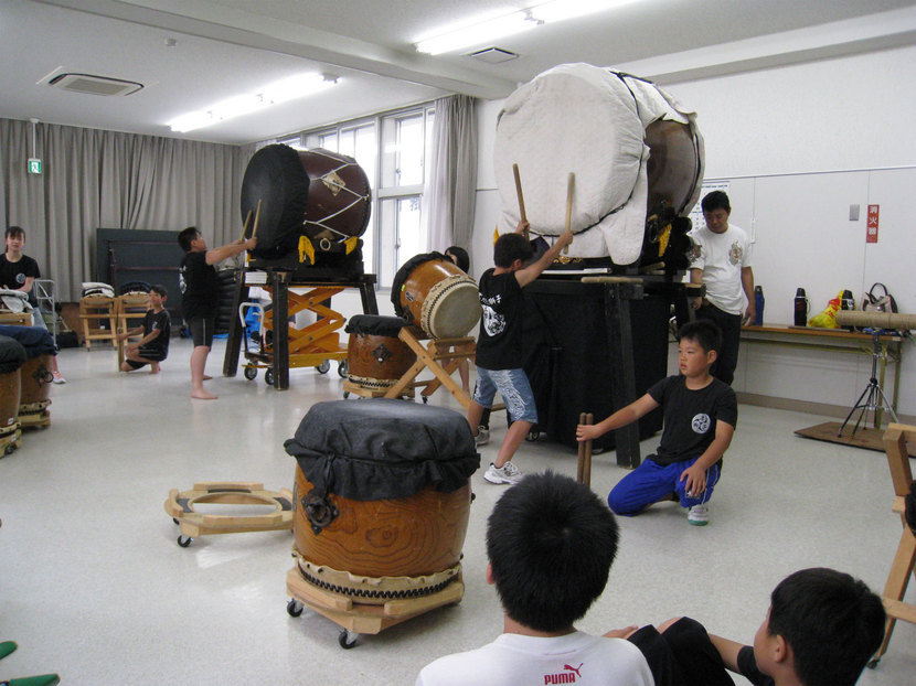 ���B�����q���ہ����灕�A�C�����r�[�Y�t�����[