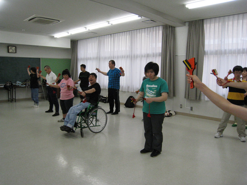 ���B�����q���ہ����灕�A�C�����r�[�Y�t�����[