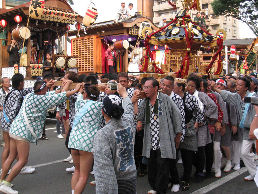 ���B�����q���ہ����灕�A�C�����r�[�Y�t�����[