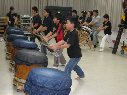 ���B�����q���ہ����灕�A�C�����r�[�Y�t�����[