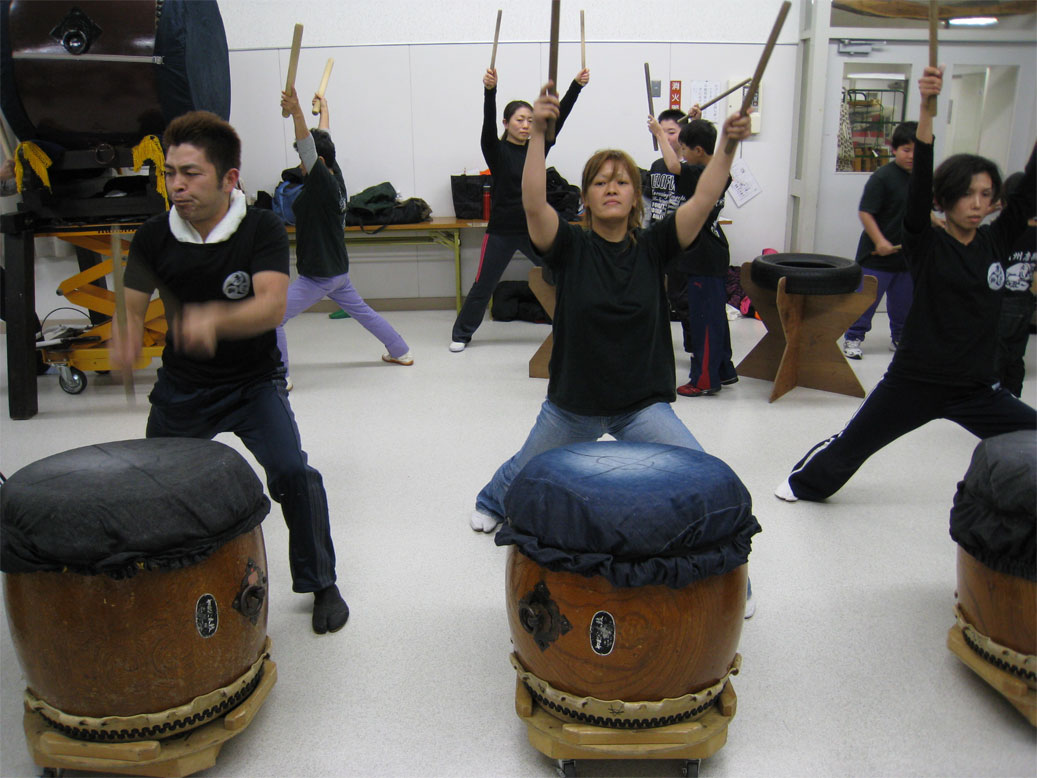 ���B�����q���ہ����灕�A�C�����r�[�Y�t�����[