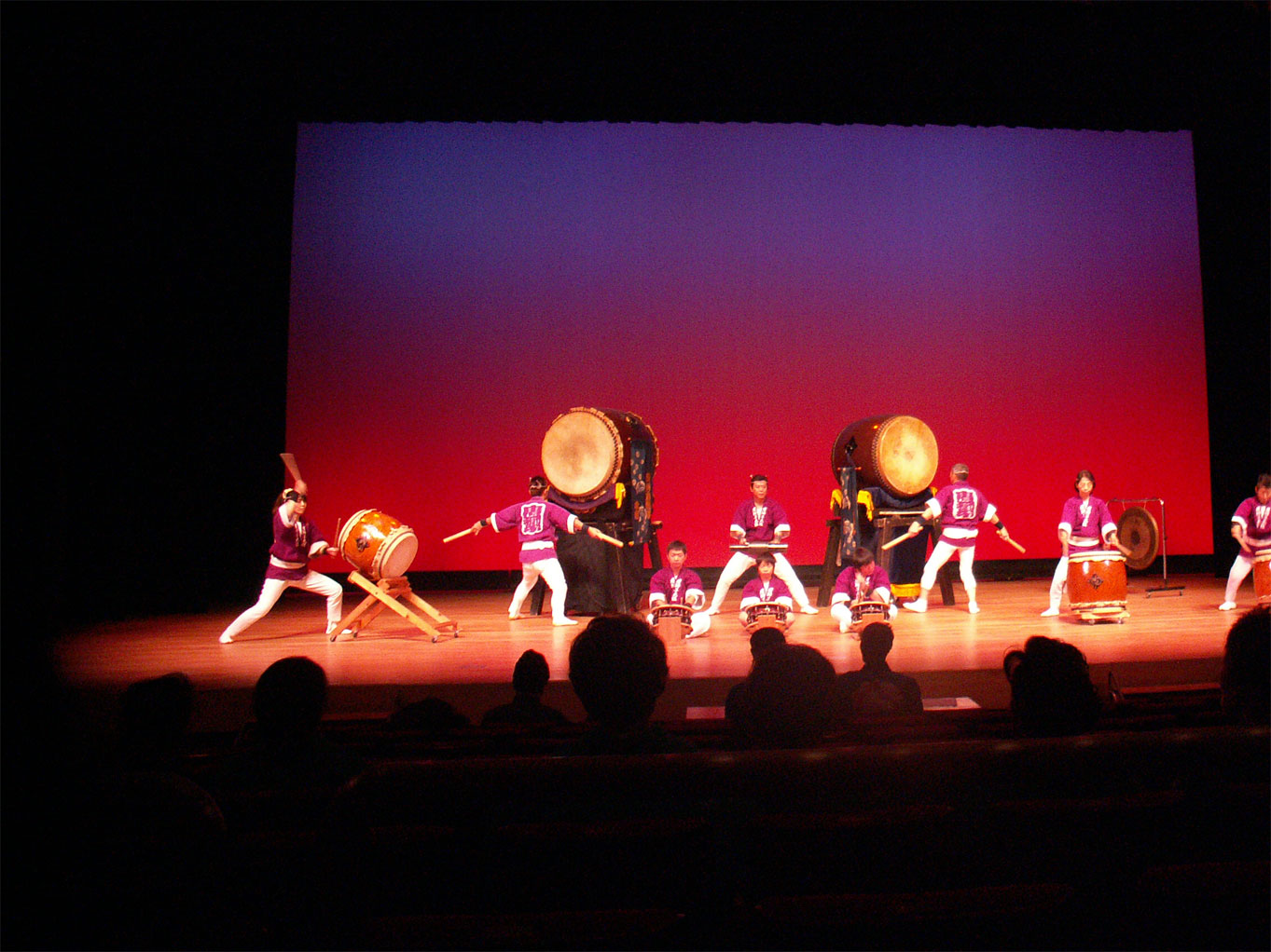 ���B�����q���ہ����灕�A�C�����r�[�Y�t�����[