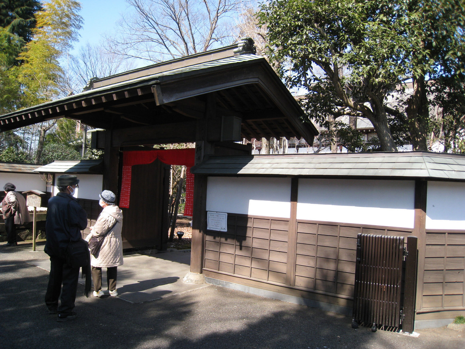 ���B�����q���ہ����灕�A�C�����r�[�Y�t�����[