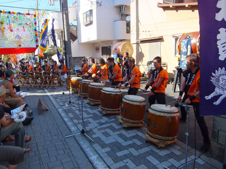 ���B�����q���ہ����灕�A�C�����r�[�Y�t�����[