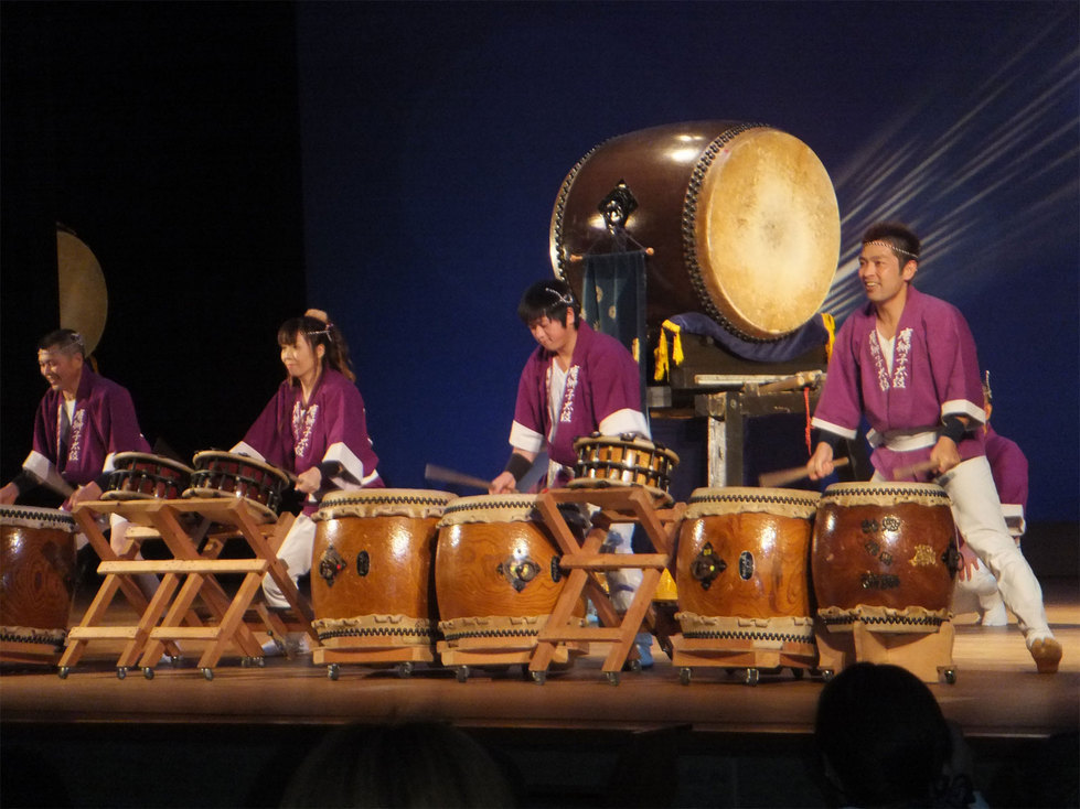 ���B�����q���ہ����灕�A�C�����r�[�Y�t�����[