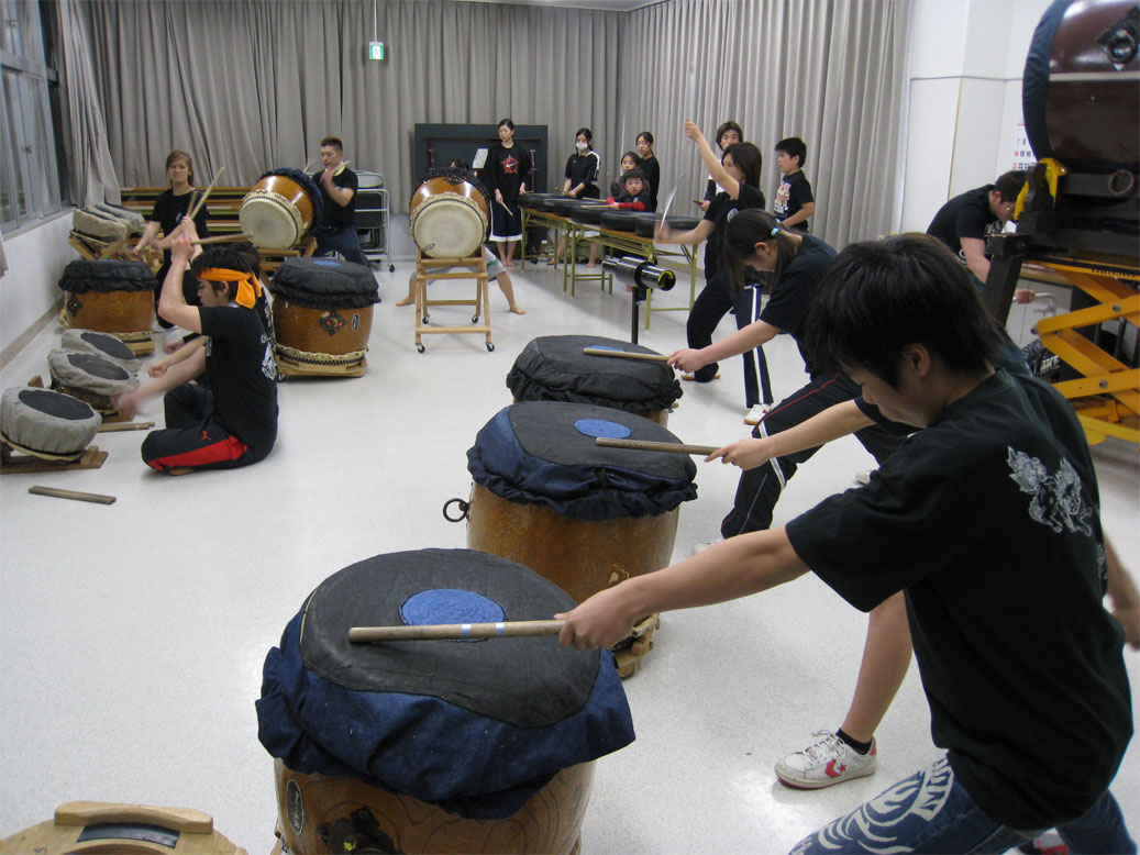 ���B�����q���ہ����灕�A�C�����r�[�Y�t�����[