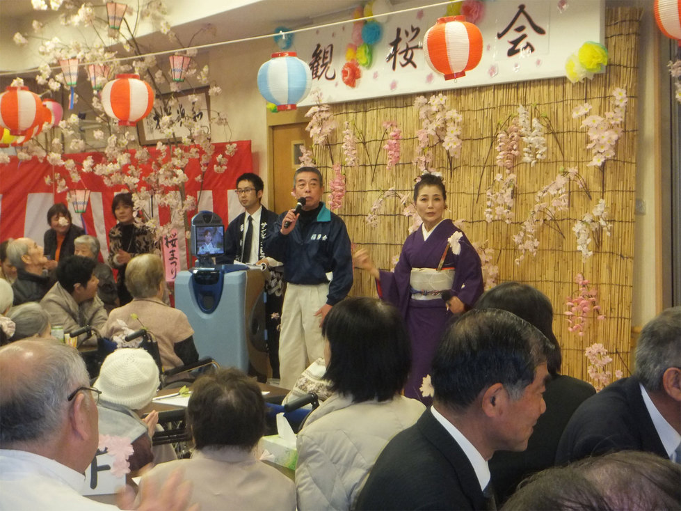 ���B�����q���ہ����灕�A�C�����r�[�Y�t�����[