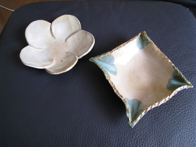 ���B�����q���ہ����灕�A�C�����r�[�Y�t�����[