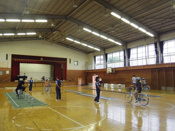 ����ǂ��䂭 In ����܂R