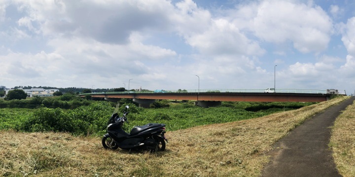 LiXR002j