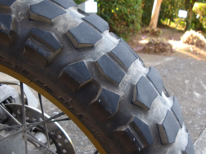 XR002